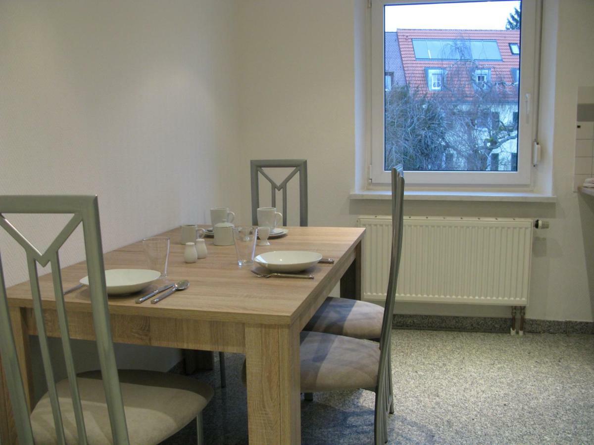 Messe-/Ferienwohnung Neurenberg Buitenkant foto