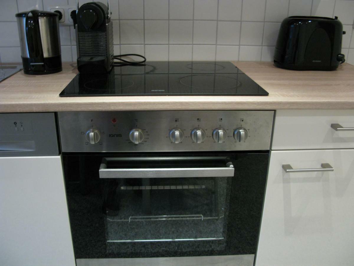 Messe-/Ferienwohnung Neurenberg Buitenkant foto